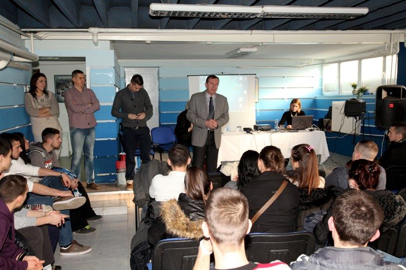 Saobra ajna  kola Pinki  Novi Sad  