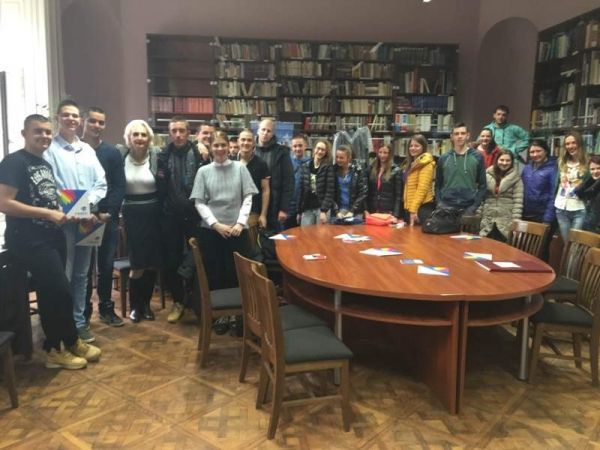 Maturantima Srednje Poljoprivredne &scaron;kole u Futogu održano predavanje na temu "Život kao fenomen"