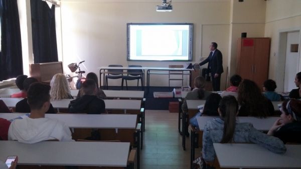 Održano predavanje &bdquo;Ve&scaron;tačka inteligencija" đacima Srednje tehničke &scaron;kole "Mileva Marić Ajn&scaron;tajn&bdquo;