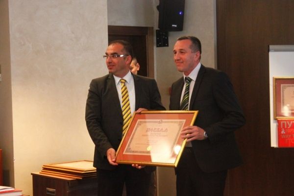 Dekanu Draganu Sole&scaron;i uručena povelja &bdquo;Kapetan Mi&scaron;a Anastasijević&ldquo;