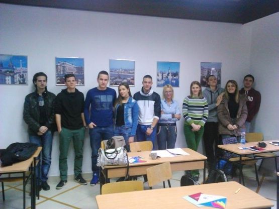 Elitna Ekonomska &scaron;kola