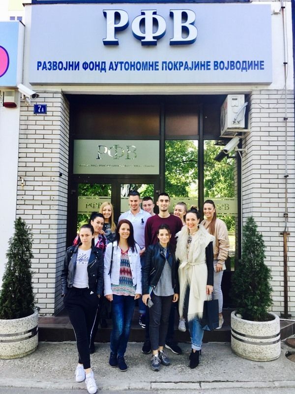 Studenti Fakulteta za ekonomiju i inženjerski menadžment, u okviru nastave na predmetima menadžment i preduzetništvo, posetili su Razvojni fond Autonomne Pokrajine Vojvodine, u organizaciji asistenkinje Tatjane Vučurević.
